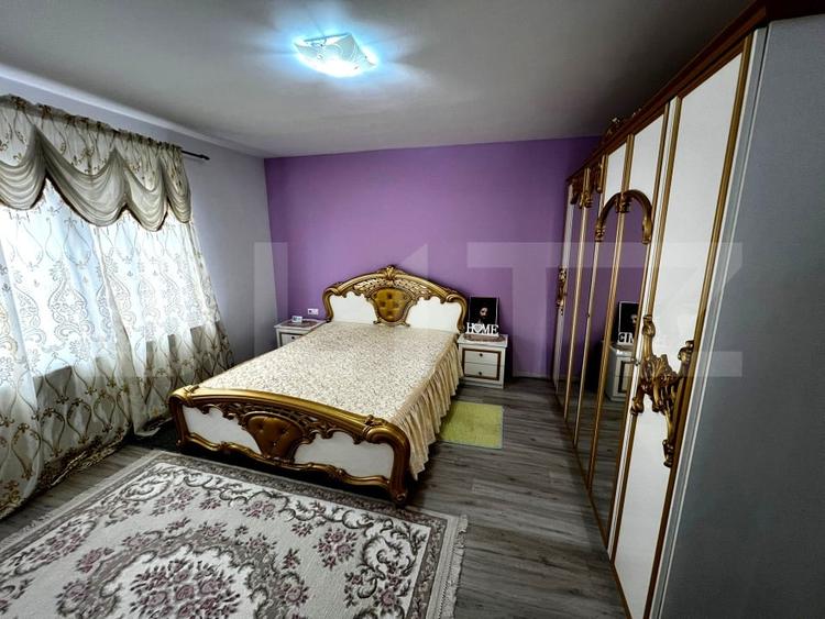 Casă individuală cu 6 camere cu Canalizare în Teiuș
