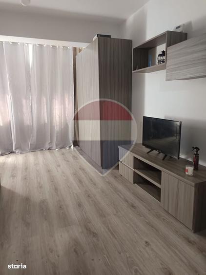 Apartament cu 2 camere semidecomandat în Baza 3