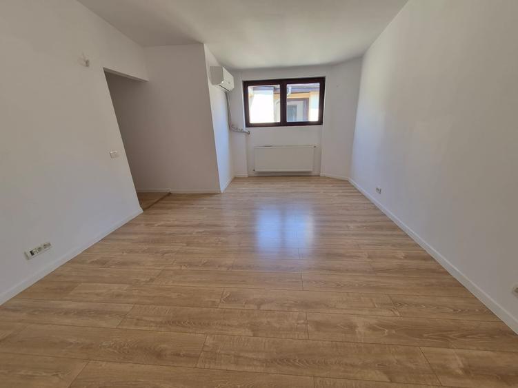 Duplex cu 9 camere cu Teren 100 Mp în Dorobanți