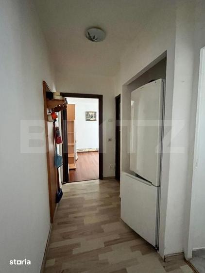 Apartament cu 3 camere semidecomandat în Central