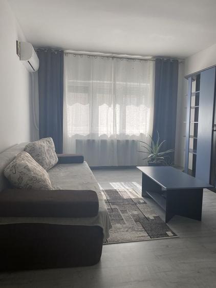 Apartament cu 2 camere decomandat în Exterior Vest