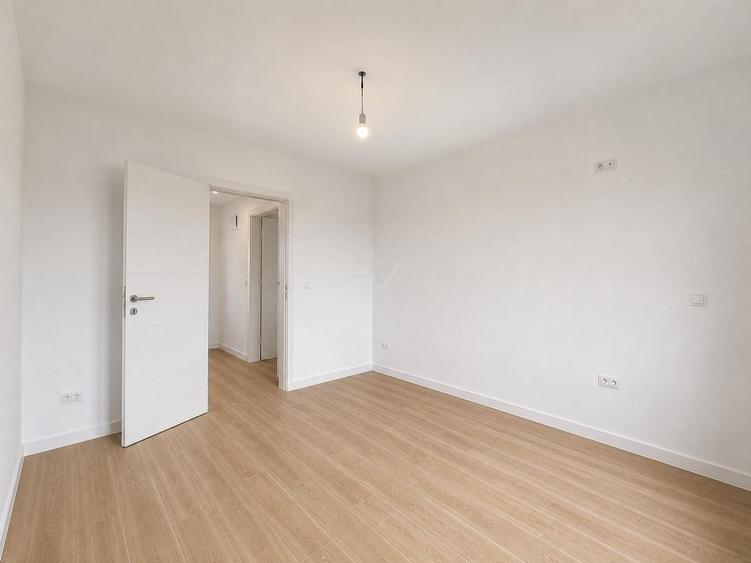 Duplex cu 5 camere cu Canalizare în Moșnița Nouă