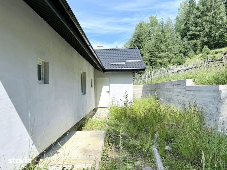 Casă cu 4 camere cu Teren 1200 Mp în Breaza
