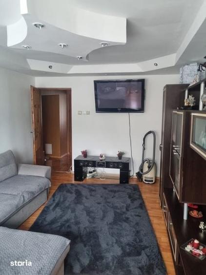Apartament de vanzare - 3