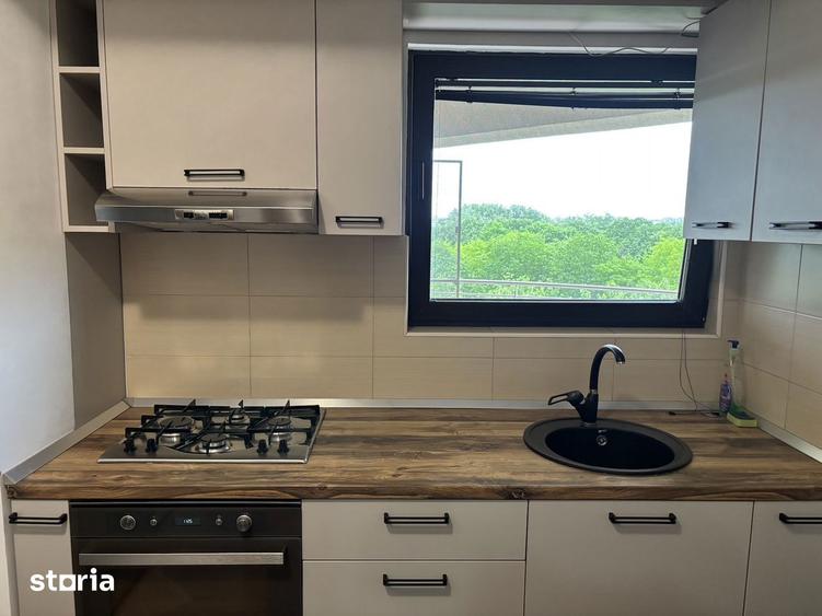 Apartament cu 4 camere în Titan