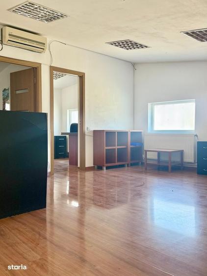 Spațiu comercial, de 64 mp, în Central