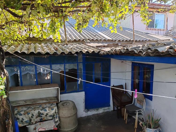 Casă cu 3 camere cu Teren 96 Mp în Brătianu