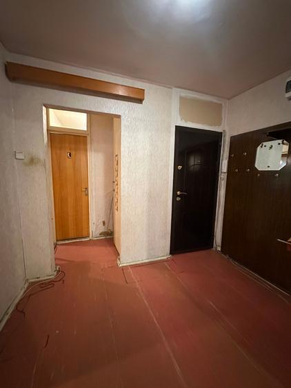 Apartament cu 4 camere în Tei