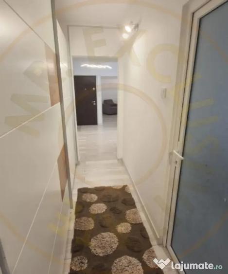 Apartament cu 3 camere decomandat, mobilat în Eremia