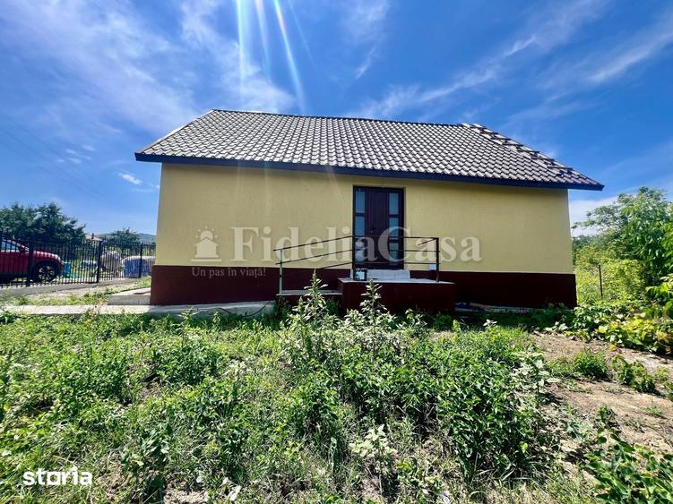 Casă cu 4 camere cu Teren 550 Mp în Voinești