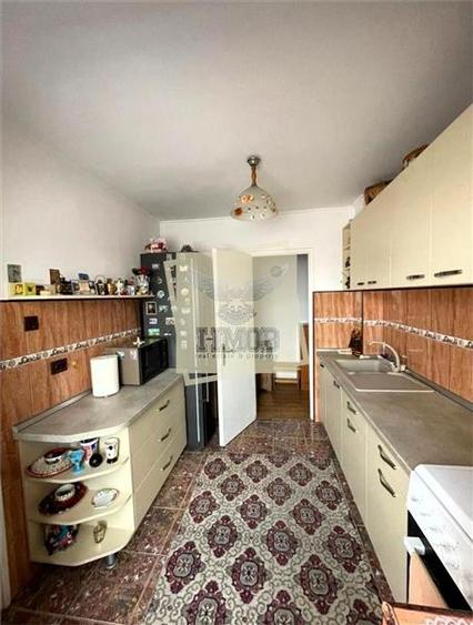 Apartament cu 2 camere decomandat, mobilat în Calea Dumbrăvii