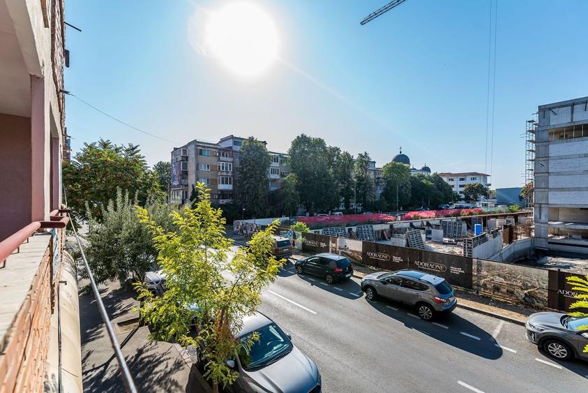 Apartament cu 3 camere decomandat, mobilat în Podgoria