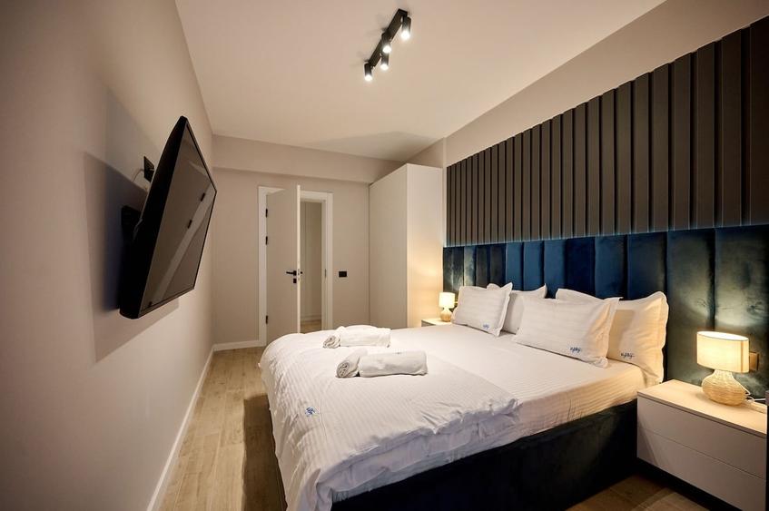 Apartament cu 3 camere decomandat în Mamaia-Sat
