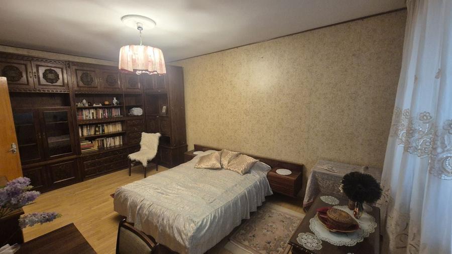 Apartament cu 4 camere decomandat, mobilat în Iancului