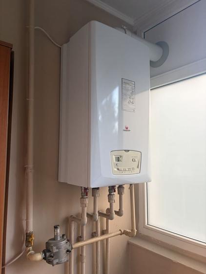 Apartament cu 3 camere decomandat în Crângași