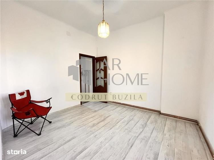 Apartament cu 4 camere în Ultracentral
