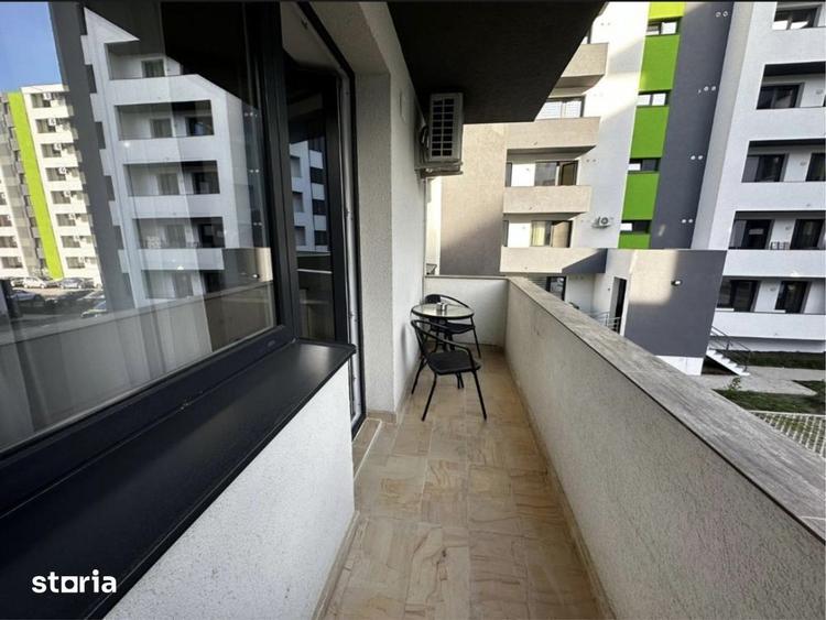 Apartament cu 3 camere decomandat, mobilat în Tolstoi