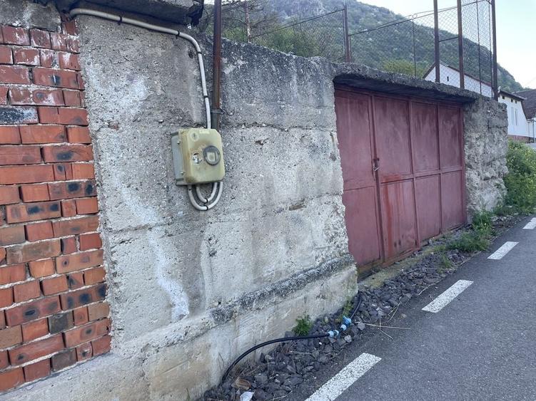 Casă cu 3 camere în Mehadia