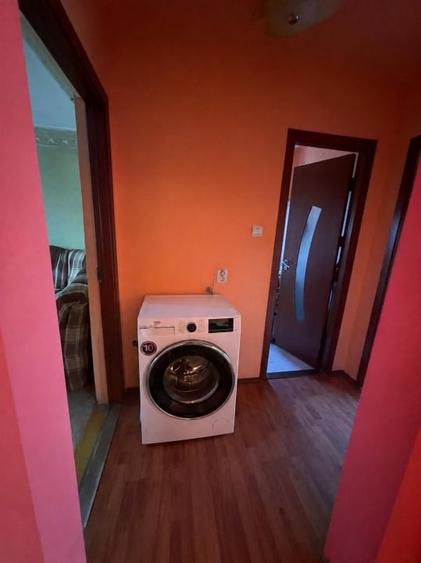 Apartament cu 2 camere decomandat, mobilat în Craiovița Nouă