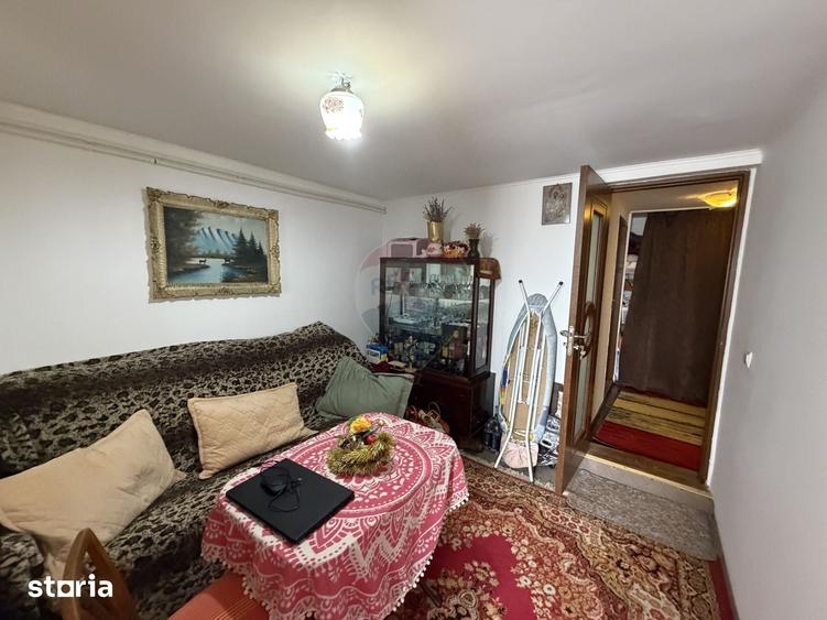 Casă cu 5 camere cu Teren 3344 Mp în Țifești