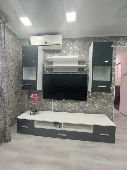 Apartament cu 2 camere semidecomandat în Ferentari