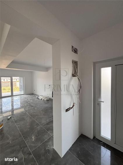 Casă cu 3 camere cu Teren 330 Mp în Central