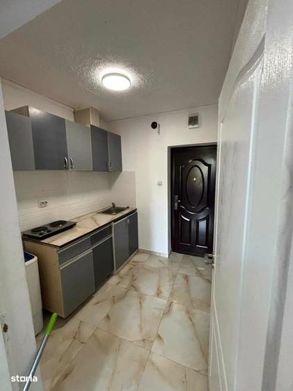 Garsoniera etaj 1, de inchiriat - 5