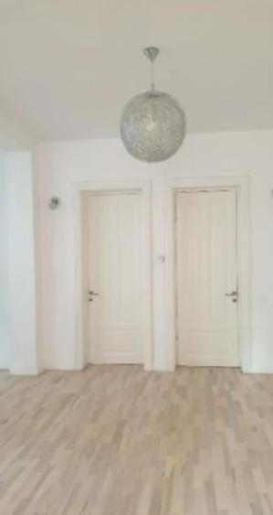 Spațiu comercial, de 360 mp, în Capitale