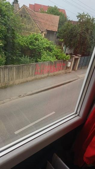 Casă cu 3 camere cu Canalizare în Turnișor
