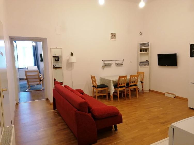 Apartament cu 2 camere semidecomandat în Ultracentral