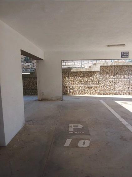Apartament cu 3 camere decomandat în Apărătorii Patriei