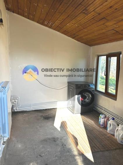 Casă cu 3 camere cu Canalizare în Dumbrava Roșie