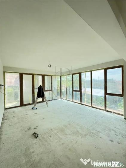 Apartament cu 2 camere semidecomandat în Fratelia