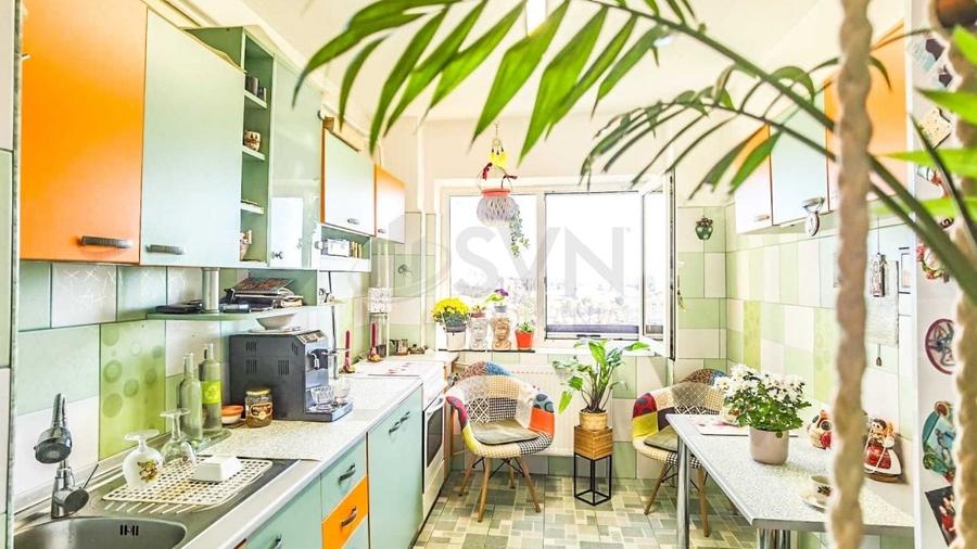 Apartament cu 3 camere decomandat, mobilat în Lacul Tei