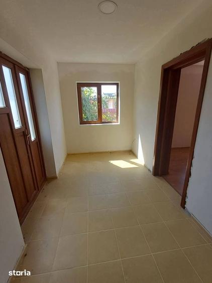 Casa de vanzare in Cotu-Vames, teren de 1130mp , P+E, 99.900 euro - 8