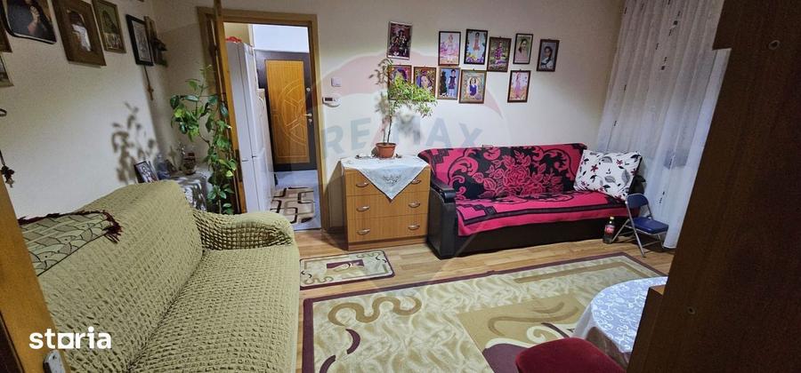Apartament cu 2 camere, mobilat în Central