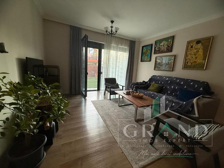 Apartament cu 3 camere semidecomandat, mobilat în Bună Ziua