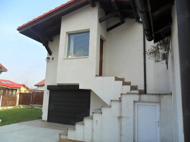 Casă cu 3 camere cu Teren 446 Mp în Central