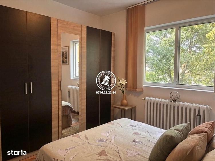 Apartament cu 3 camere decomandat în Central