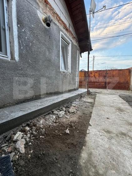 Casă individuală cu 3 camere cu Teren 950 Mp în Șimnicu de Sus