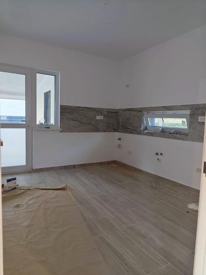Casă individuală cu 4 camere cu Teren 345 Mp în Joița