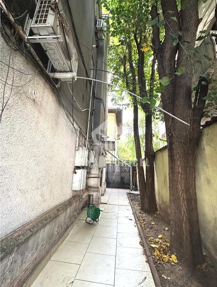 Apartament cu 5 camere decomandat în Dorobanți