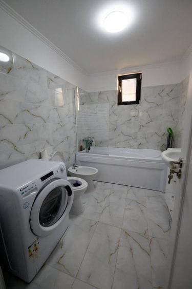 Casă individuală cu 5 camere cu Canalizare în Gară