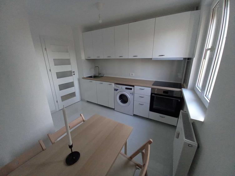 Apartament cu 3 camere decomandat, mobilat în Arcul de Triumf
