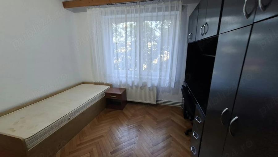 Apartament cu 3 camere decomandat în 7 Noiembrie