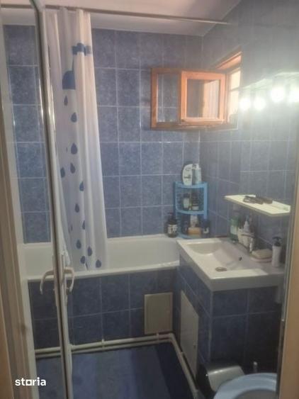Apartament cu 2 camere în Micro 17