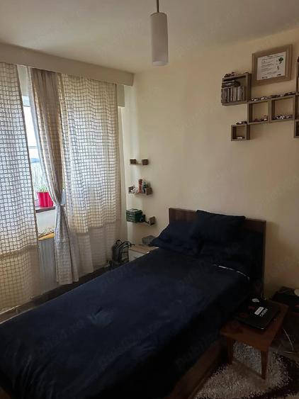 Apartament cu 4 camere decomandat în Exterior Vest