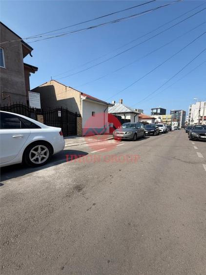 Casă cu 3 camere cu Teren 107 Mp în Delfinariu