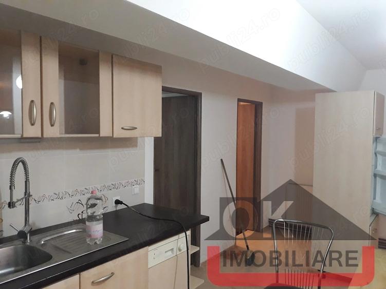 Casă cu 6 camere cu Teren 75 Mp în Central