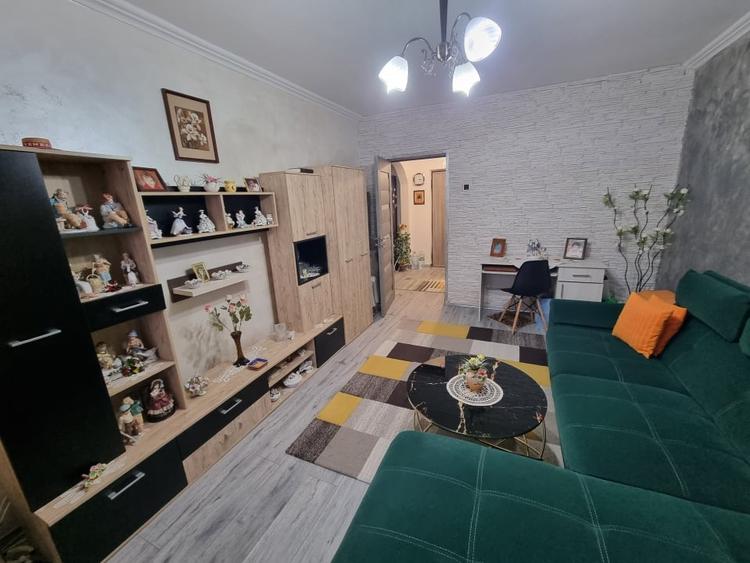 Apartament cu 2 camere decomandat, mobilat în Mioriței